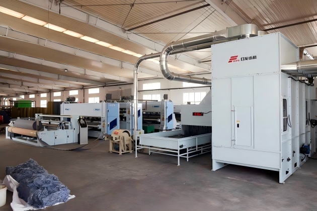 what-determines-the-production-capacity-of-a-non-woven-fabric-making-machine.jpg