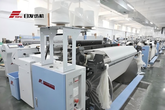 textile weaving machine